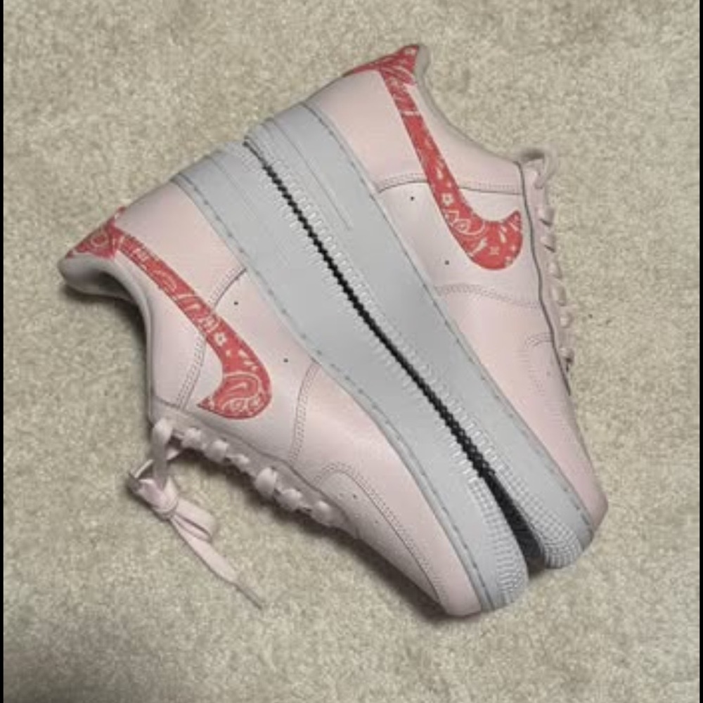 Pink Bandana edition Women’s Nike